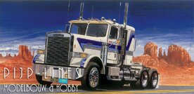 Italeri 3859 FREIGHTLINER FLC