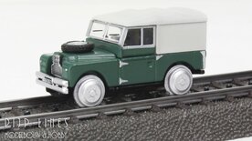 Schuco 26636 Land Rover 88 Railvoertuig