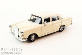 Herpa 420457-003 Mercedes Benz 200
