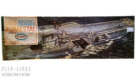 Aurora 701 USS Vliegdekschip Forrestal