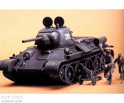 Tamiya 35149 WWII Sov.MBT T34/76 ChTZ V.43 1:35