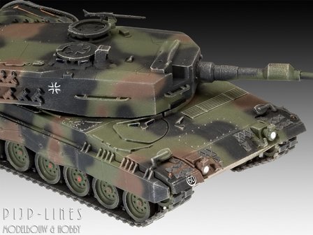 Revell 03311 SLT 50-3 Elefant Leopard 2A4