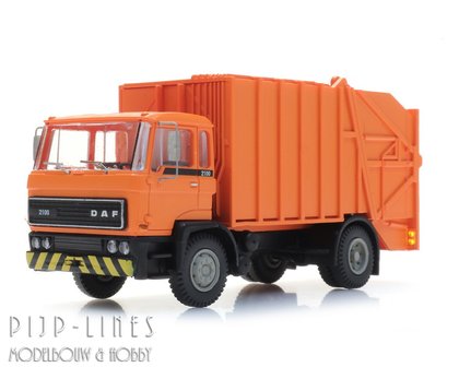 Artitec 487.052.13 DAF kantelcabine 1982, vuilniswagen, oranje