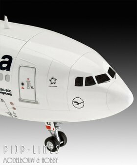 Revell 03816 Airbus A330-300 Lufthansa