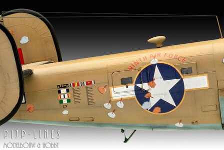 Revell 03831 B-24D Liberator