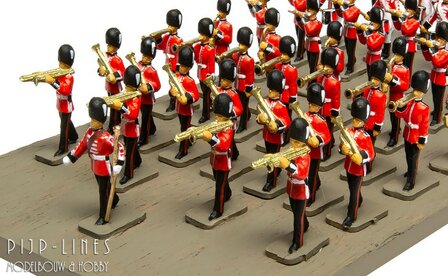 Airfix A00701V Guards Band