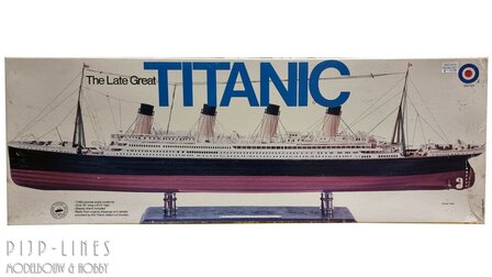 Entex 8509 White Star Line RMS Titanic Ocean Liner