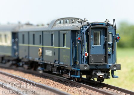 TRIX 26470 CIWL Pullman rijtuigen set EDELWEISS