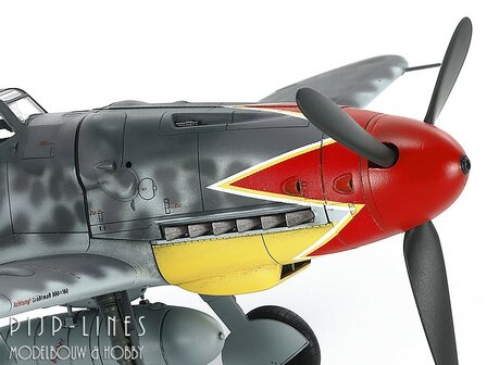 Tamiya 61128 Messerschmitt Bf109 G-6