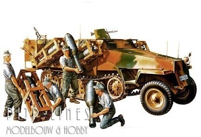 Tamiya-35151-Sd-Kfz-251/1-Stuka-zu-Fuss-1:35