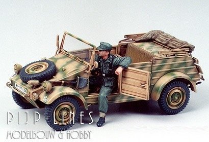 Tamiya-35213-Duitse-K&uuml;belwagen-Type-82-1:35