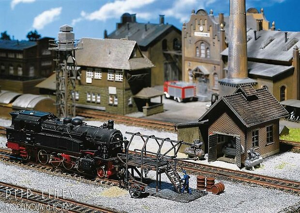 Faller 120139 Compressorhuis, met vlampijp­reiniger, rakelijzerstellage1:87