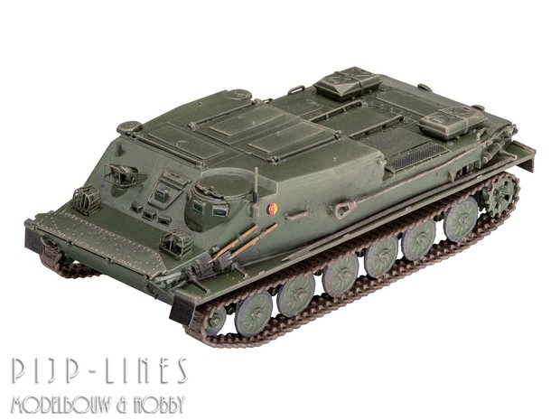 Revell 03313 BTR-40PK
