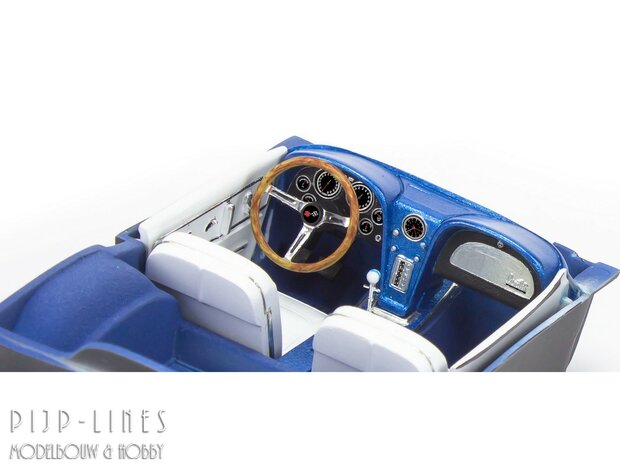 Revell 14517 1967 Corvette Sting Ray Sport Coupe 2N1
