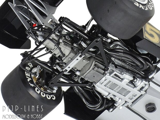 Tamiya 12037 Lotus type 78 met foto-geetste onderdelen