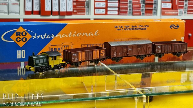 Occasion Roco 4028 NS Sik met goederenwagens