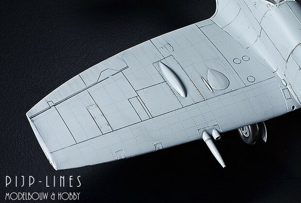 Tamiya 60321 Supermarine Spitfire Mk.XVIe