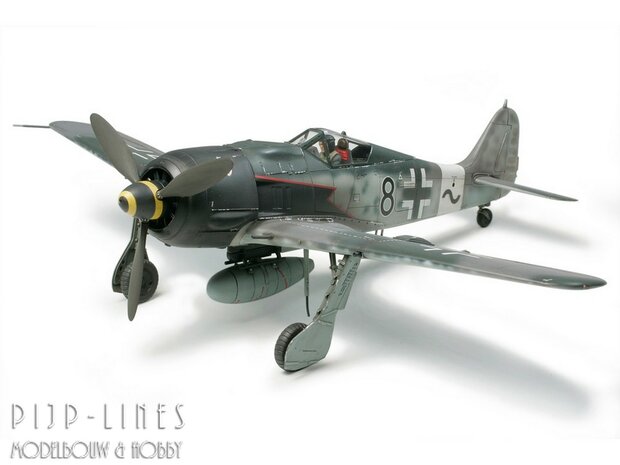 Tamiya 61095 Focke-Wulf FW190 A8