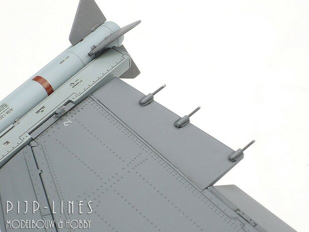 Tamiya 60315 Lockheed Martin F-16CJ Fighting Falcon