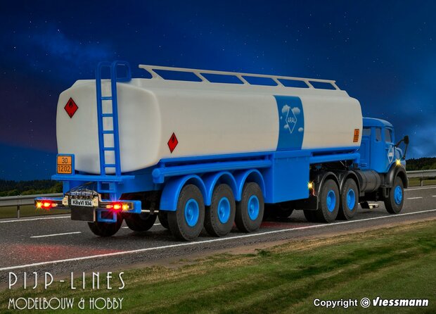 Viessmann 8034 Car Motion Mercedes Benz tankwagen Aral