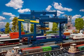 Faller Containerbrug GVZ Hafen Nürnberg Faller Containerbrug GVZ Hafen Nürnberg