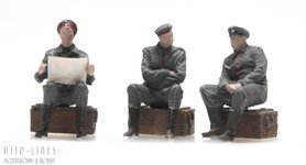 WOI Duitse soldaten in rust 3 stuks